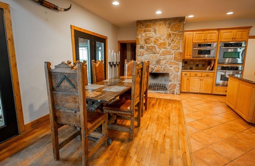 Burkburnett House | Incredible Ranch Retreat To Yourself - 7-bedroom Estate On The River