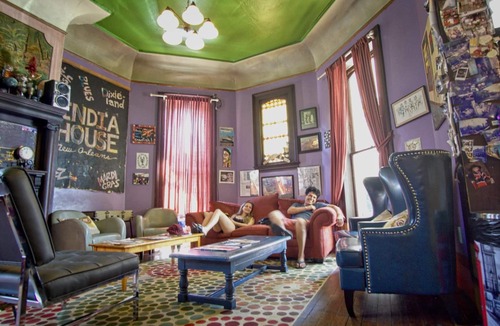 Mid-City Hostel | India House Backpackers Hostel