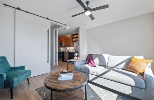 Deep Ellum Apartment | Indie Deep Ellum