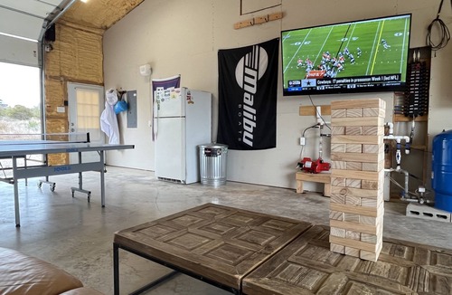 Johnson City House | Johnson City ranch house with HUGE game room and VIEWS for miles!