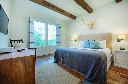 Ingram Resort | Kayak, Swim, your heart desires!