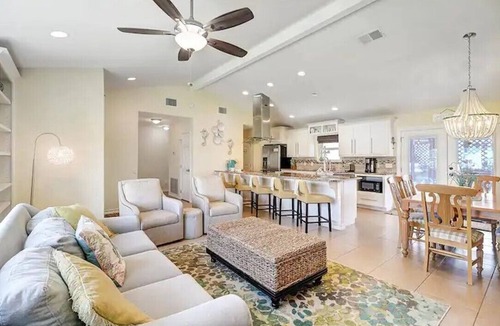 Key Allegro House | Key Allegro Coastal Serenity! Private Hot Tub! Walking distance to Ocean!