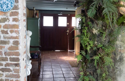 Faubourg Marigny Hotel | King Courtyard Room - Located in the historic B &W Courtyards Inn