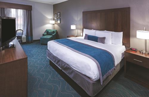 Fort Worth Hotel | La Quinta Inn & Suites by Wyndham Fort Worth Arlington West