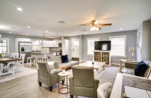 Lake Charles House | Lake Charles Home w/Gas Grill & Fenced-In Yard!