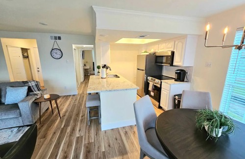 Garland Condo | Lake condo , Cozy and modern 1 bedroom 1 bath.