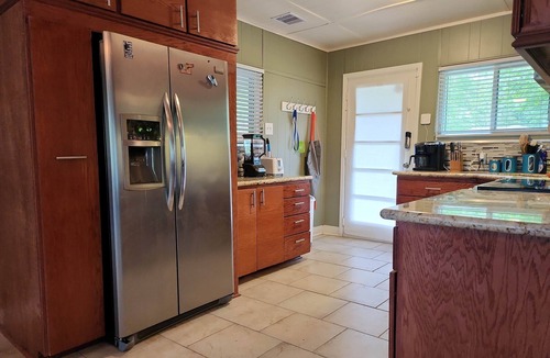 Hillister House | Lake Escape at Reserve & Roam