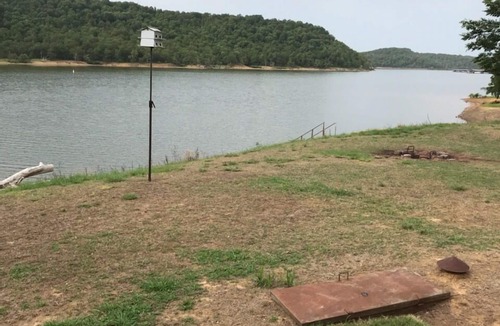 Porum House | Lake front property.! Great for fishing, skiing,jet skiing, swimming , relaxing