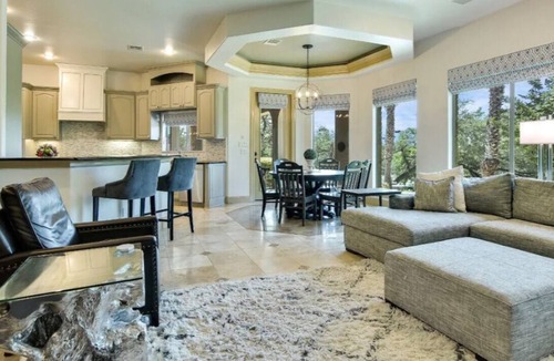 Beby's Ranch House | Lake House Resort Type Estate 2 Acres