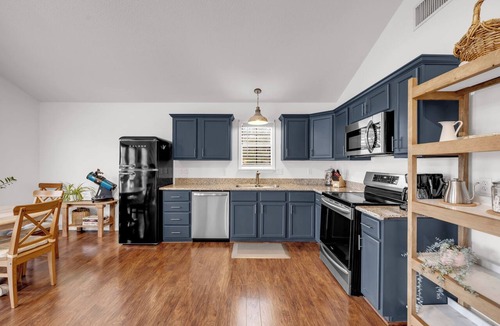 Kingsland House | Lake LBJ Waterfront on the Beautiful Llano River, Sandy Beach, Sleeps 6