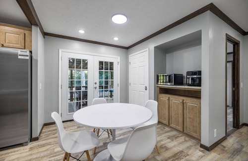 Hammond House | Lake-Pool & Close to Chappapeela Sports Park