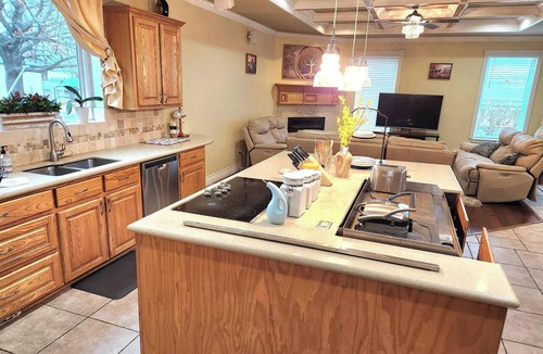 Point House | Lake Tawakoni Retreat A charming country side getaway.