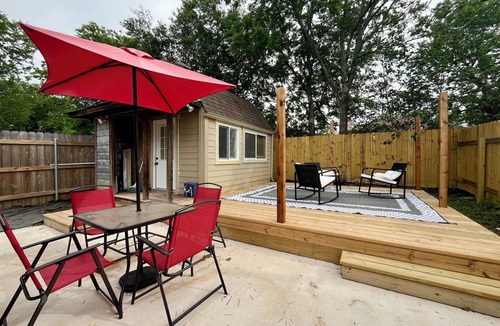 Brushy Creek House | Lake Trail Hideaway ★ Brushy Creek Patio Travel Crib Pet Friendly