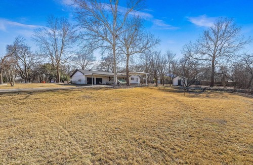 Weatherford House | Lake Weatherford Home - bring the Kids, RV & Boat