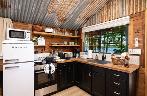 Hemphill Cabin | Lakefront Cedar Cabin on Toledo Bend w/pier, boat ramp, firepit, grill,Pets OK