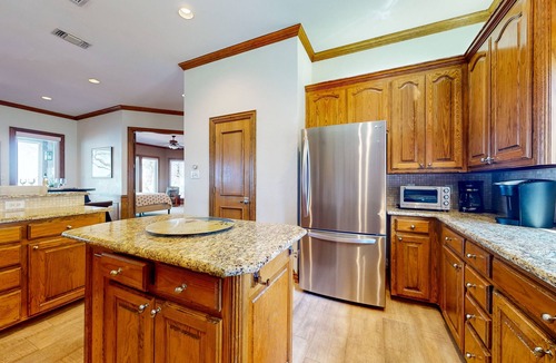 Bridgeport House | Lakefront estate with spectacular views, large deck, tiki bar, & private dock
