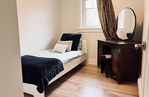 Baddeck Cottage | Lakefront Oasis