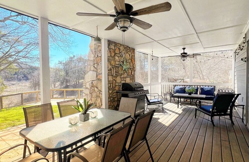 Jonestown House | Lakefront Oasis - Private Water Access