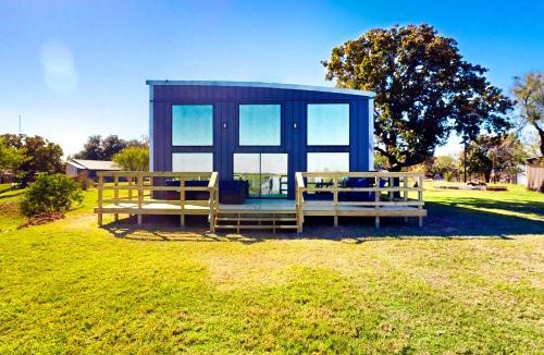 Breckenridge House | Lakefront Oasis w/Water Toys! Breckenridge Home