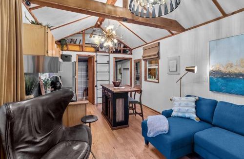 Shreveport House | Lakefront Tiny Emerald wkayaks & canoes