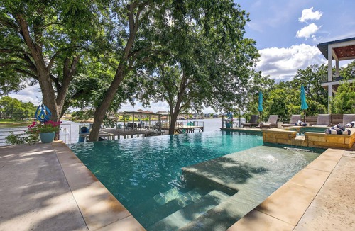 Kingsland House | Lakeshore Landing | Concierge Services