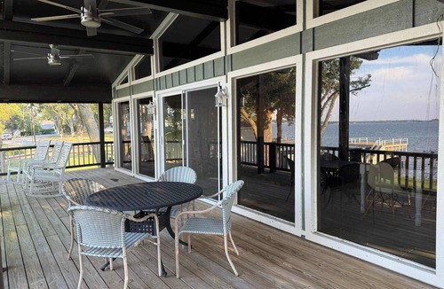 Seven Points House | Lakeview Lookout - Stunning Views!