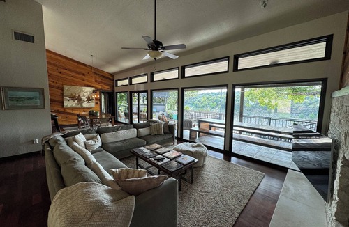 Lakeway House | Lakeway Waterfront, Lake Travis, Private Dock & Hot Tub