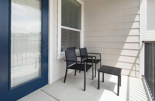 Northeast Houston Apartment | Landing | Amazing 1BD, Clubhouse, Game Room