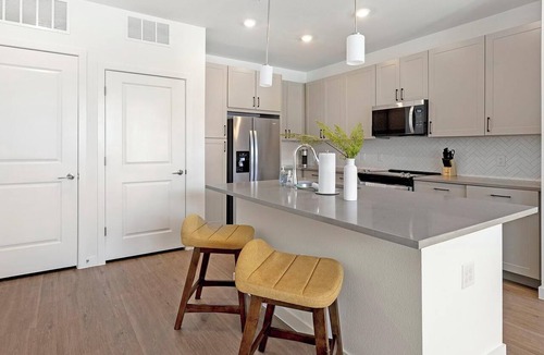 Oak Cliff Apartment | Landing | Amazing 1BD, Gym