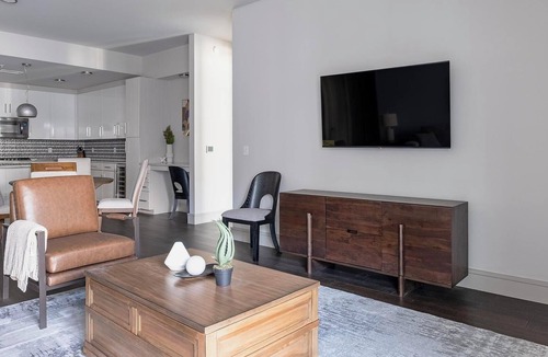 Houston Apartment | Landing | Amazing 2BD, Tennis Court, Pool