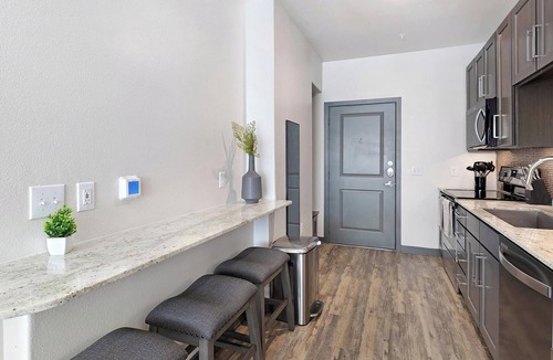 Fort Worth Cultural District Apartment | Landing | Amazing Studio, Gym, Game Room