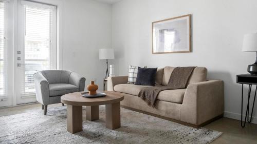 Austin Apartment | Landing Apartments - The Artesian at Bee Cave