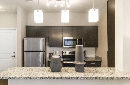 South Baton Rouge Apartment | Landing at Park Rowe Village at Perkins Rowe - 1 Bedroom in Oak Hills Place