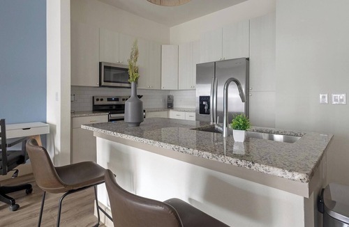 Addicks Apartment | Landing | Beautiful 1BD, Courtyard, Yoga Studio