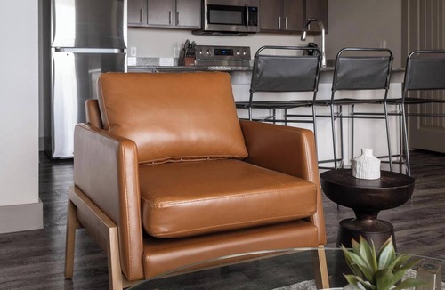 Manor Apartment | Landing | Incredible 1BD, Courtyard, Gym