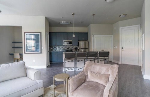 Nassau Bay Apartment | Landing | Incredible 1BD, Gym, Yoga Studio