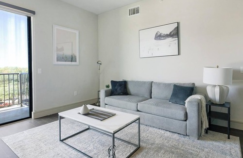 Houston Apartment | Landing | Incredible 2BD, Tennis Court, Gym