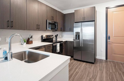 Wetmore Apartment | Landing | Stunning 1BD, Clubhouse, Gym