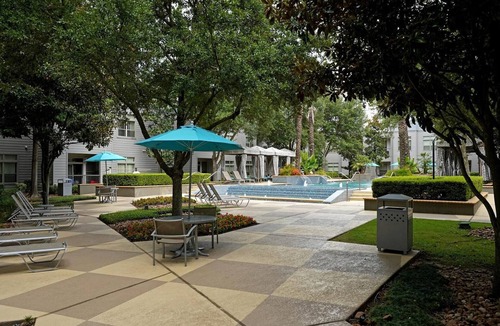 Nassau Bay Apartment | Landing | Stunning 2BD, Yoga Studio, Clubhouse
