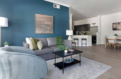 Falconhead Apartment | Landing | Stunning 2BD in Bee Cave