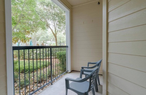 Nassau Bay Apartment | Landing | Stunning 2BD, Yoga Studio, Clubhouse