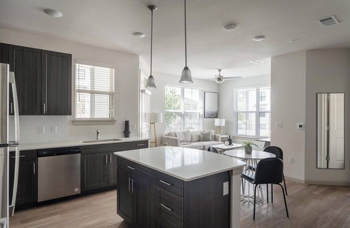 Pflugerville Apartment | Landing | Stylish 1BD, Clubhouse, Game Room