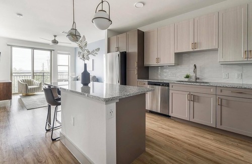 Scofield Farms Apartment | Landing | Stylish 1BD, Gym, Pool