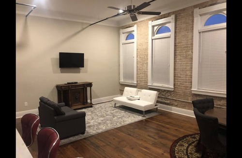 Crowley Apartment | Large Historic downtown apartment with a view