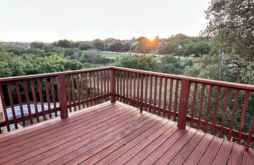 Stone Oak House | Large Luxury House w/Theater & Gym - early check-in & late checkout available