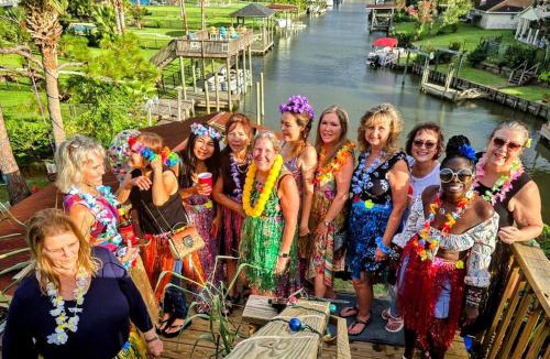 Nassau Bay House | Lazy Lake Lodge on Clear Lake-Space Center Houston