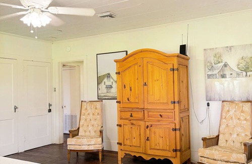 Lafayette House | Le Barn Rouge Bed & Breakfast A Country Living Home in Acadiana