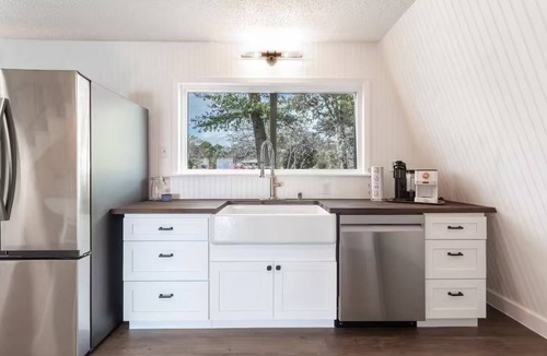 Chandler House | Leave it all behind and relax at Little Ladies Lake House.