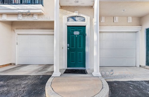 Gulfport Villa | Legacy Villa 1004 | Just a Short Walk to the Beach!
