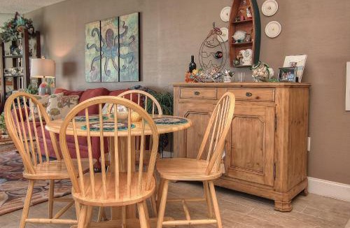 Sunset Reef Apartment | Lighthouse Pointe 103